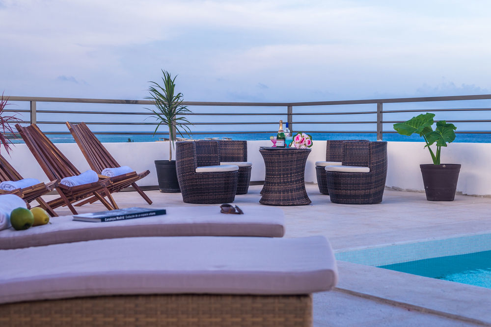 La Playa Condo Playa del Carmen Bagian luar foto