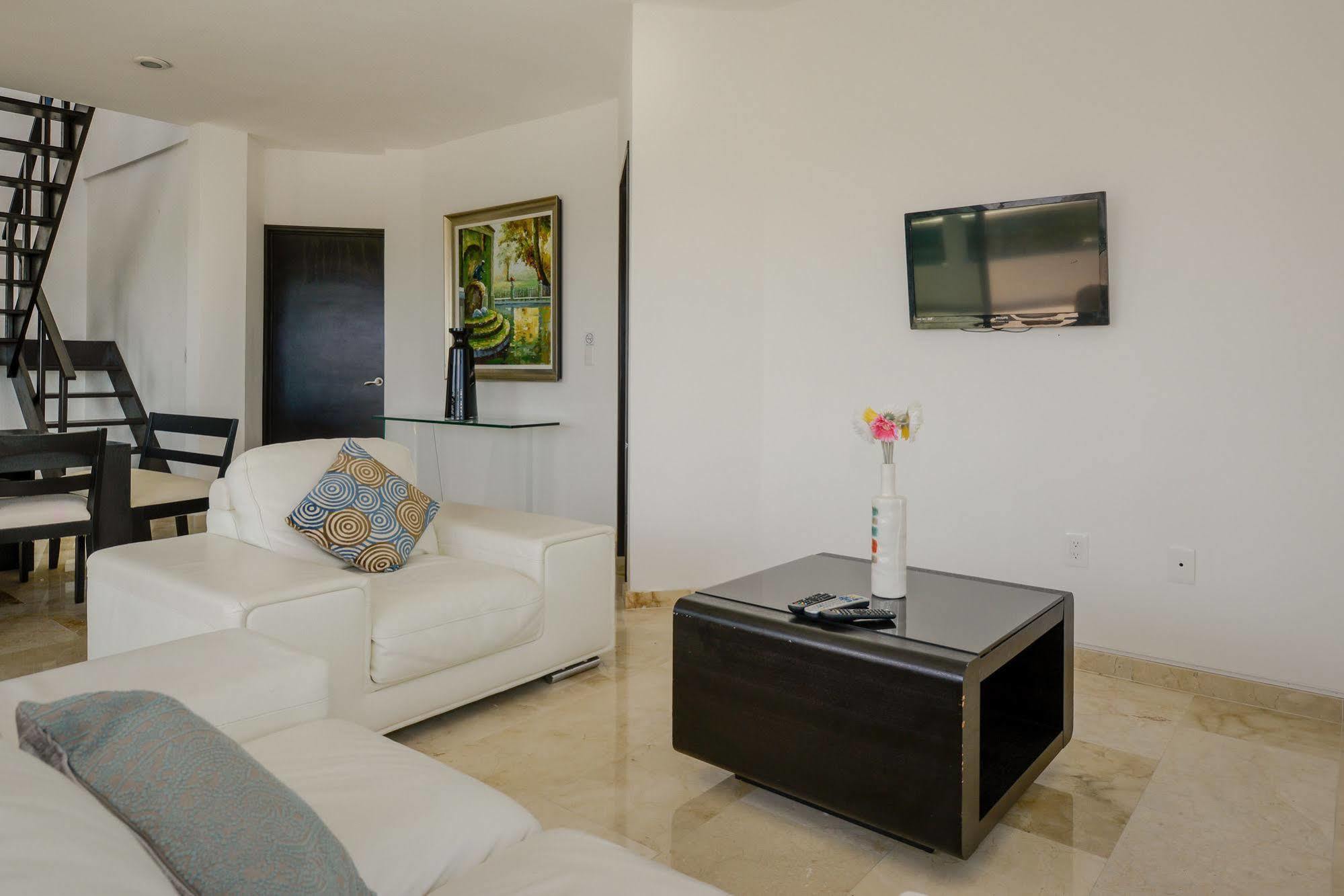 La Playa Condo Playa del Carmen Bagian luar foto