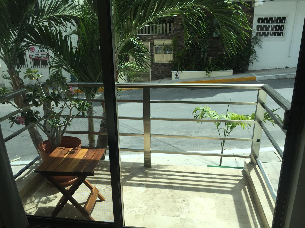 La Playa Condo Playa del Carmen Bagian luar foto